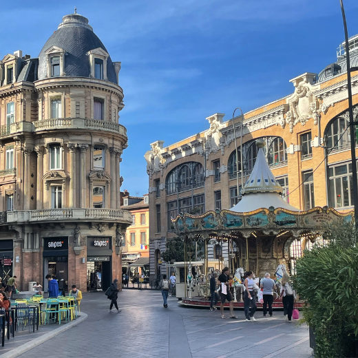 carrusel en parque centrico de francia